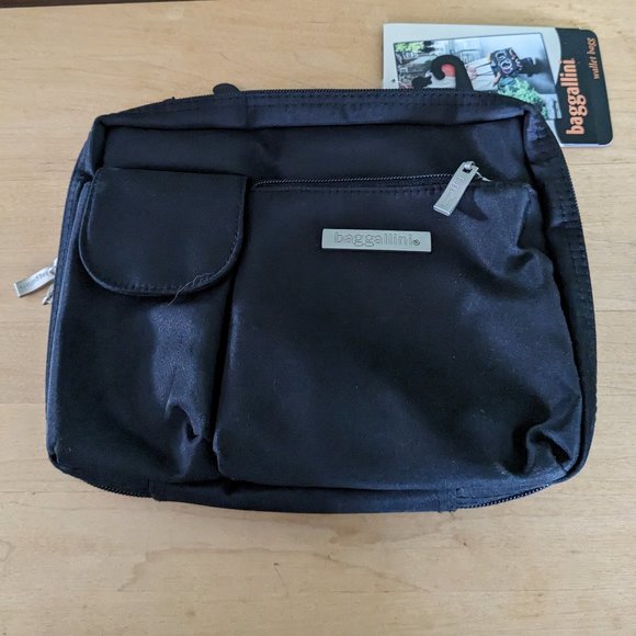 Black Baggallini Wallet Bagg - Picture 1 of 9